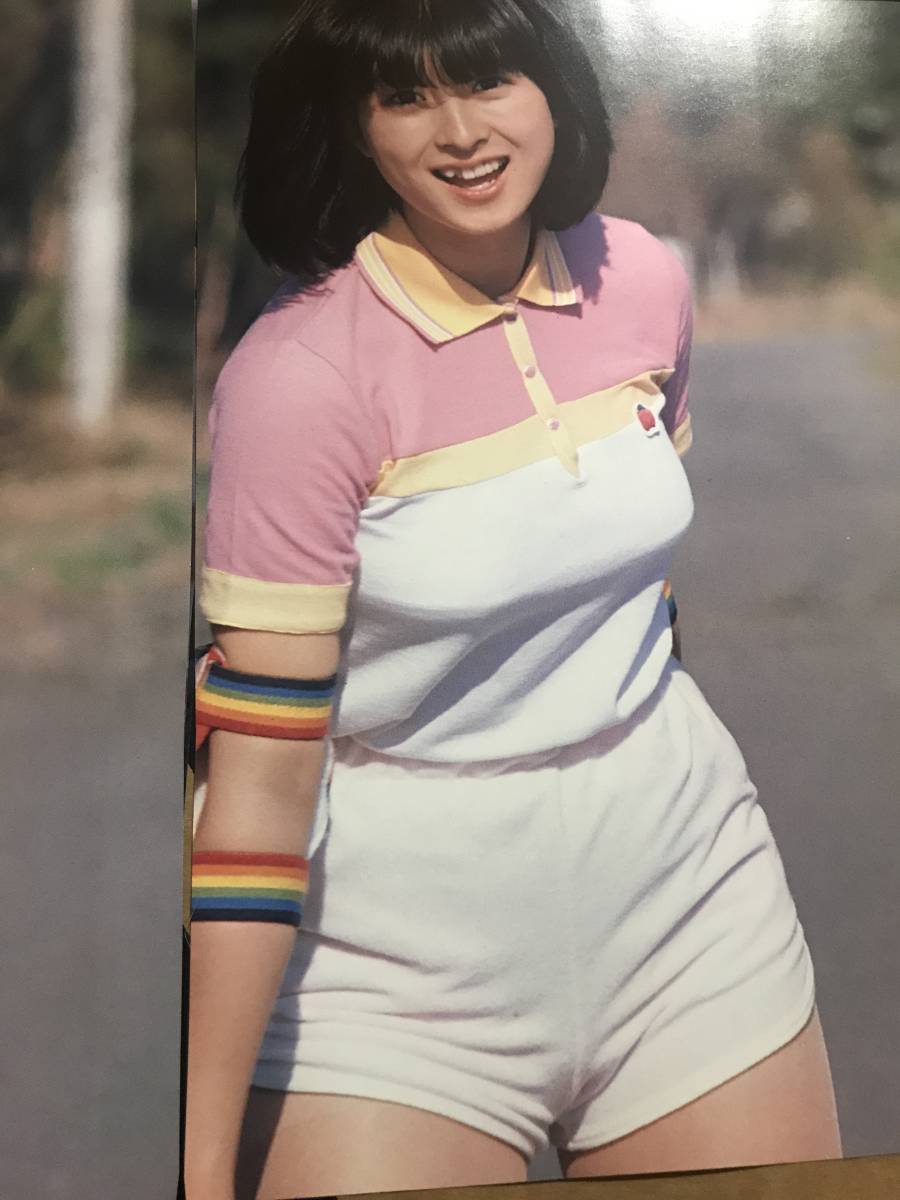 河合奈保子さん当時物雑誌グラビア写真集等切り抜き8ページ ホットパンツセクシーグラビア A 242 タレント 売買されたオークション情報 Yahooの商品情報をアーカイブ公開 オークファン Aucfan Com