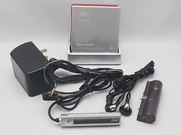 SHARP MD-DS8-S 動作品 MDプレーヤー シャープ 管14192 SHARP MD-DS8-S