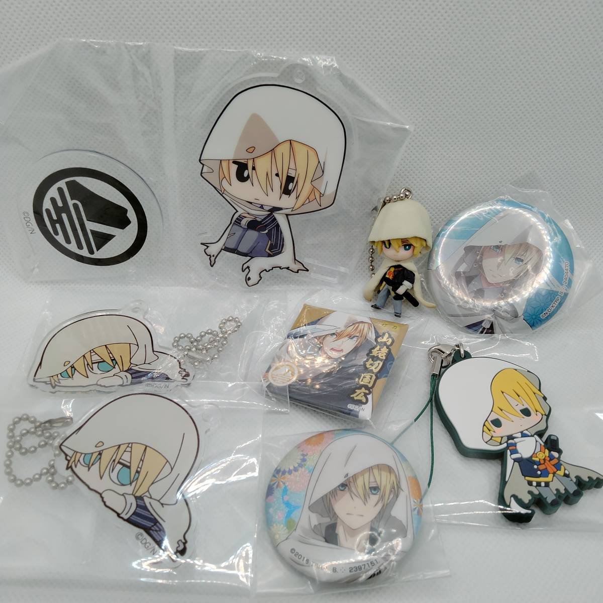 刀剣乱舞 缶バッジ プレートぬーどるストッパー アクリルキーホルダー 