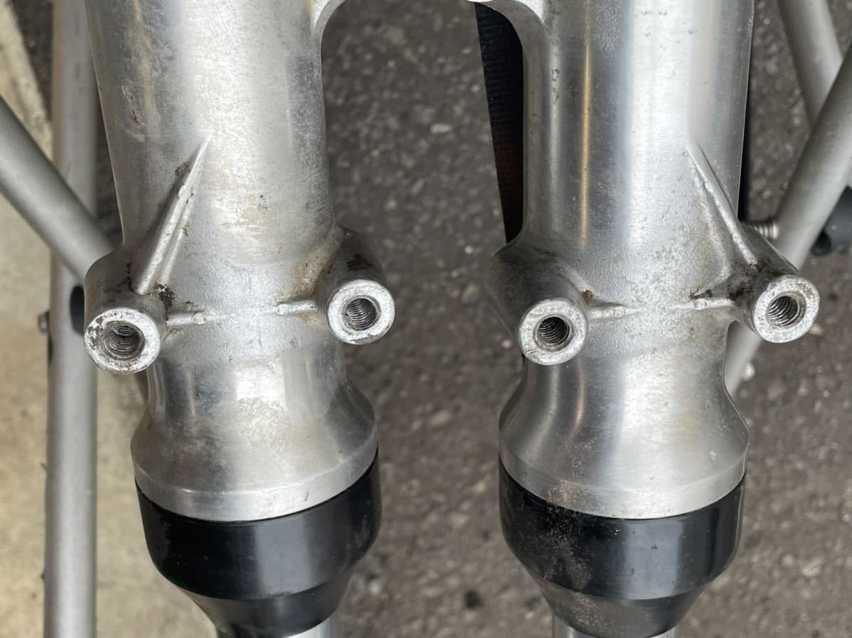 ★彡 マッハ ７５０ＳＳ・５００ＳＳ（Ｈ１Ｂ～Ｈ１Ｆ）用フロントフォーク純正中古 OH用 500SS H1 アウトスタンディングモーターサイクル｜マッハ 国内新規 フルノーマル｜SOLD H1B）フレアリングパイプの押し付けが