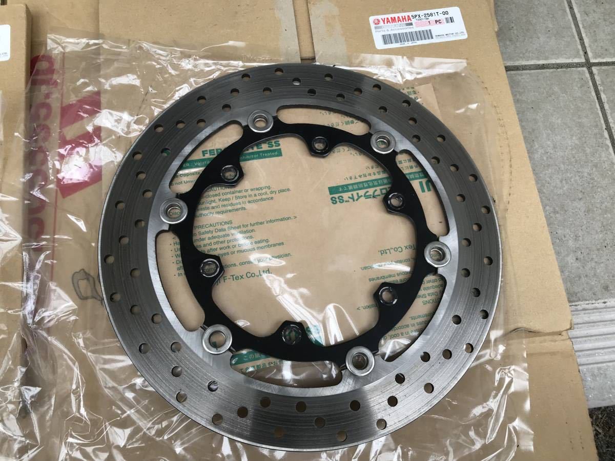 □FZS1000.XJR1300.YZF-R1等 純正フロントブレーキディスク 2枚