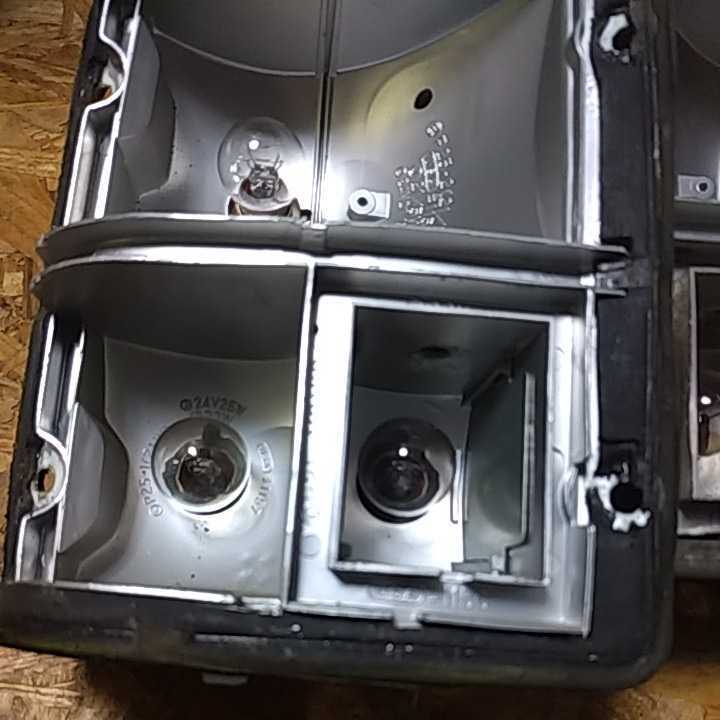 ヘッドライトガード 左右セット 三菱ジープ　73式小型トラック 三菱パジェロ・73式小型トラック自衛隊テールランプとガード左右セット