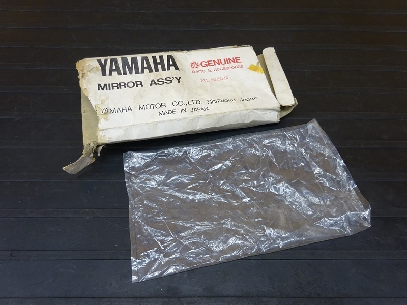 ヤマハYAMAHA 51L RZ250RR 純正ミラー RZV500にも? ヤマハYAMAHA 51L RZ250RR 純正ミラー RZV500にも?