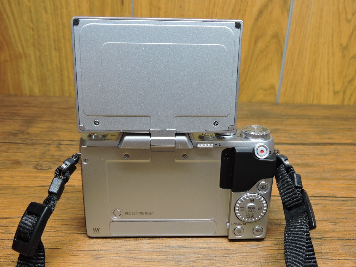 辻△546【目立った傷や汚れなし】Panasonic LUMIX G デジタル一眼
