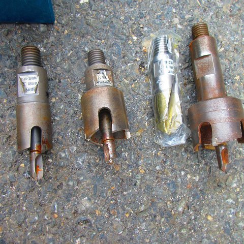 ▲▽5451　前澤給装　電動穿孔機　ケズルくん200/ケズルくんJr/挿入機2型　セット△▼ Yahoo!オークション - ケズルくんJr 美品 Jr(ジュニア) 水道用