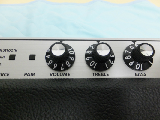 低価，セール 美品 FENDER MONTEREY フェンダー モントレー Bluetooth