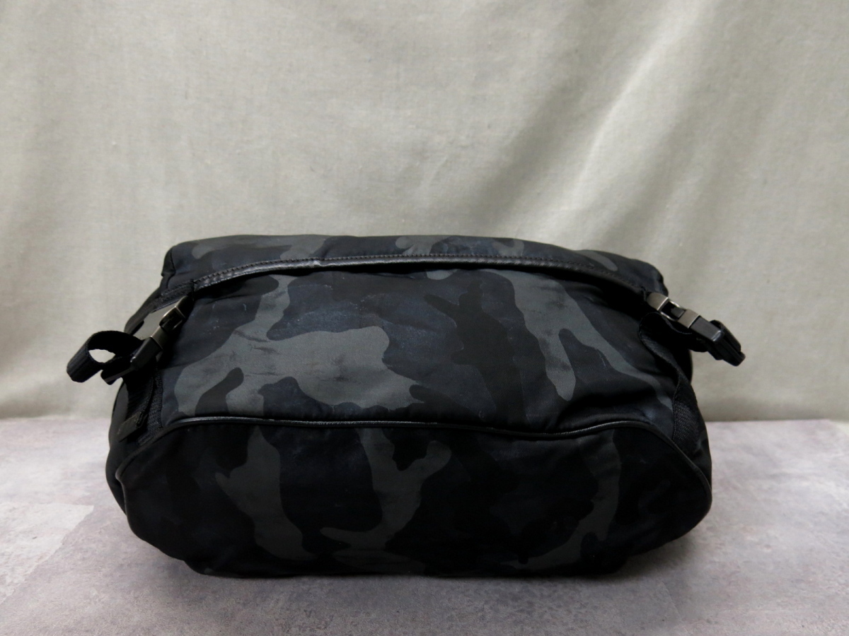 美品○PRADA プラダ○迷彩○ポコノ ナイロン サフィアーノ レザー 本革 