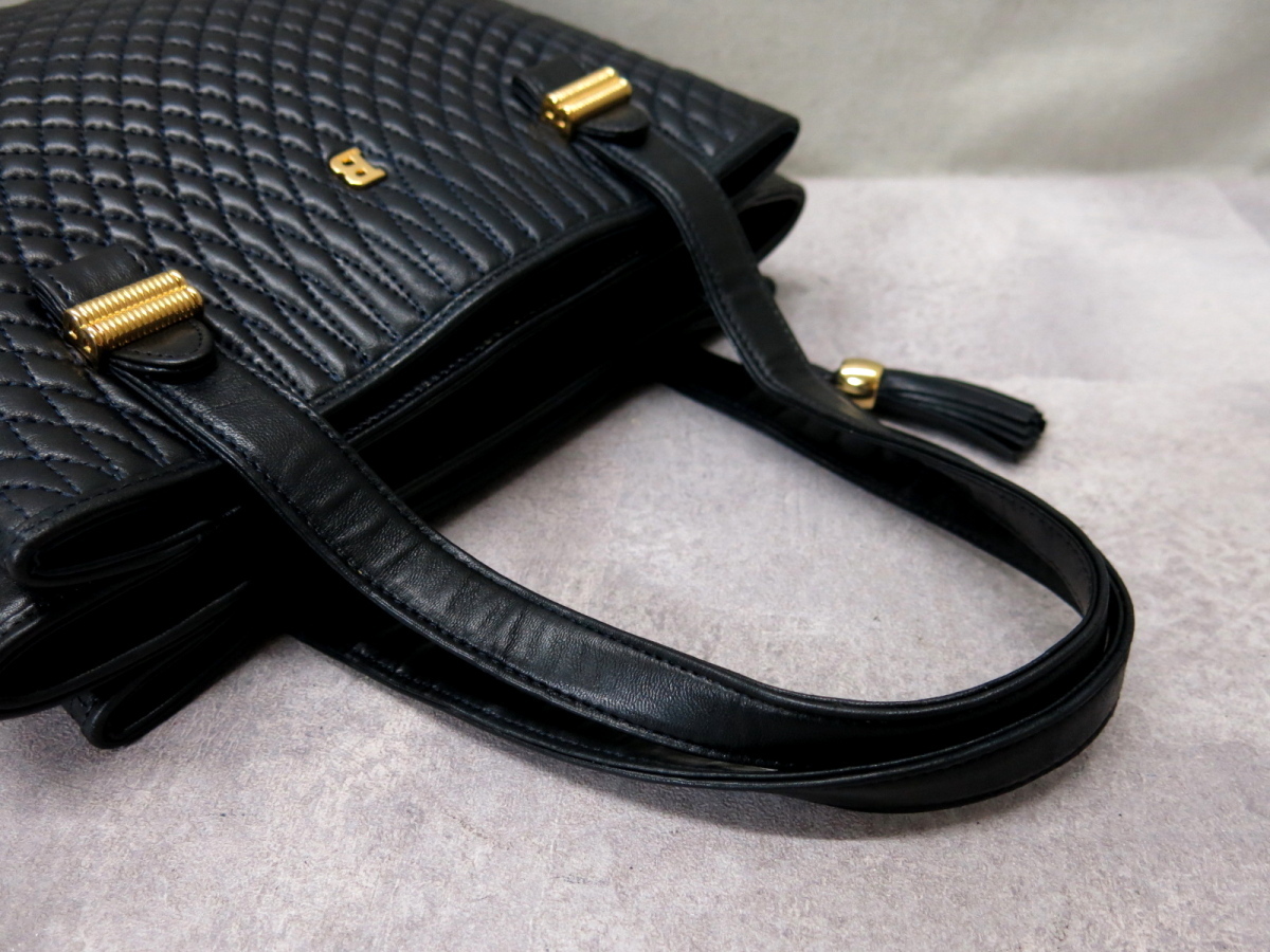 バリー ショルダーバッグ BALLY キルティング ラム レザー