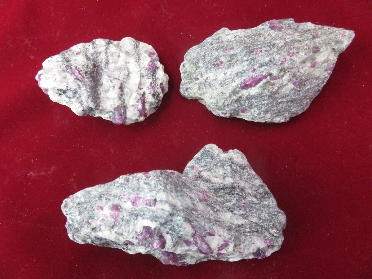 Ah177 鉱物 鉱石 原石 7個セット ルビー原石 オパール原石 総計約1 2kg 原石 売買されたオークション情報 Yahooの商品情報をアーカイブ公開 オークファン Aucfan Com