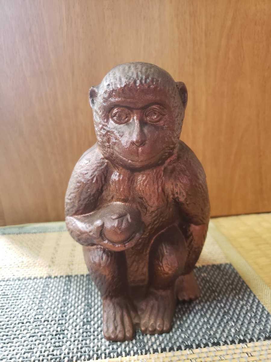 置物 猿 金属製 ブロンズ？ 年代物_1