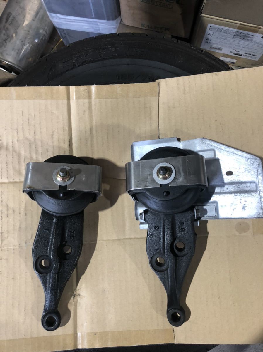 HOT，品質保証】 FD3S純正エンジンマウント RX-7 13B MAZDA マツダ