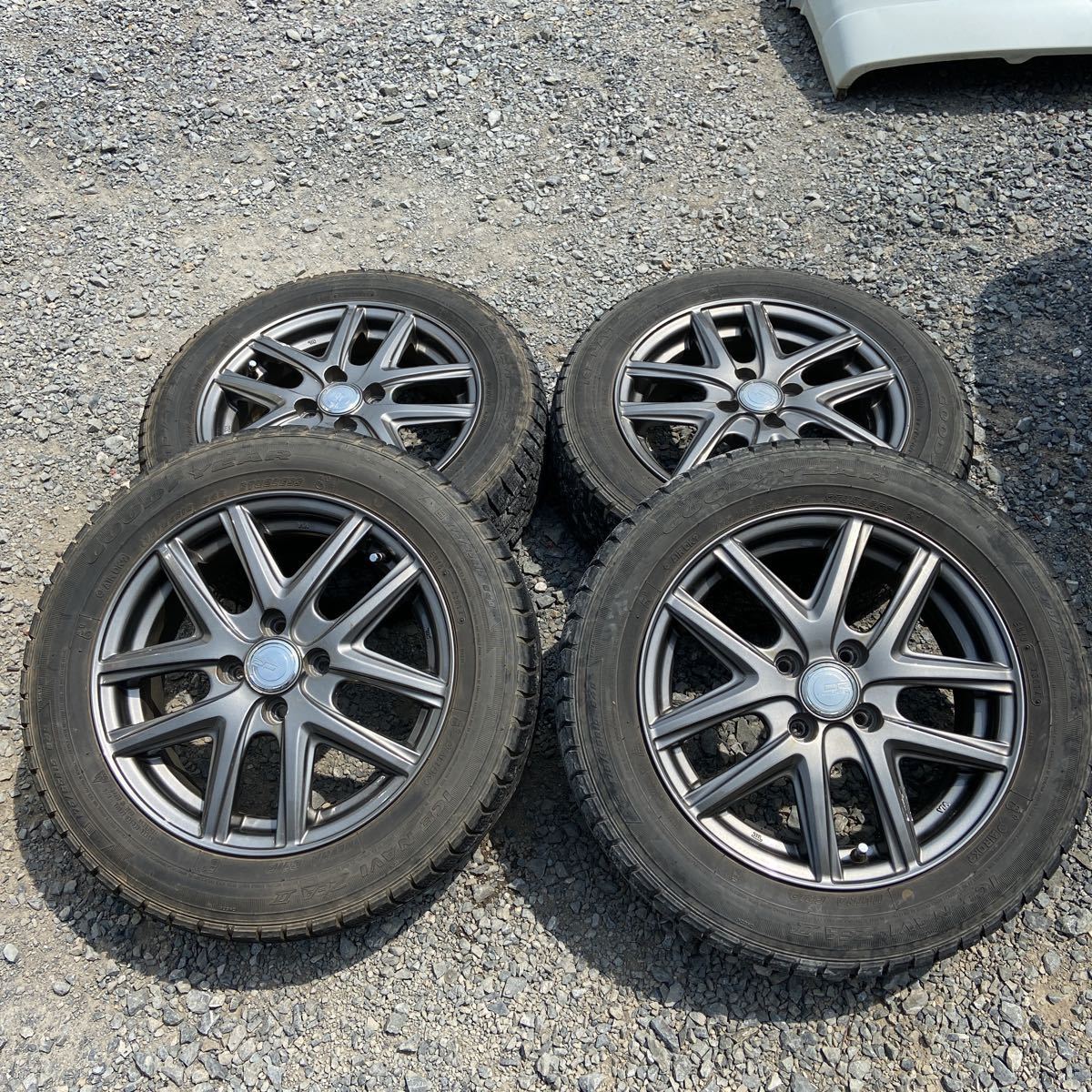 CR CRICKET クリケット　アルミホイール　175/65R15 PCD100 オフセット43 15×5.5J スタッドレスタイヤ 4本セット　要確認。