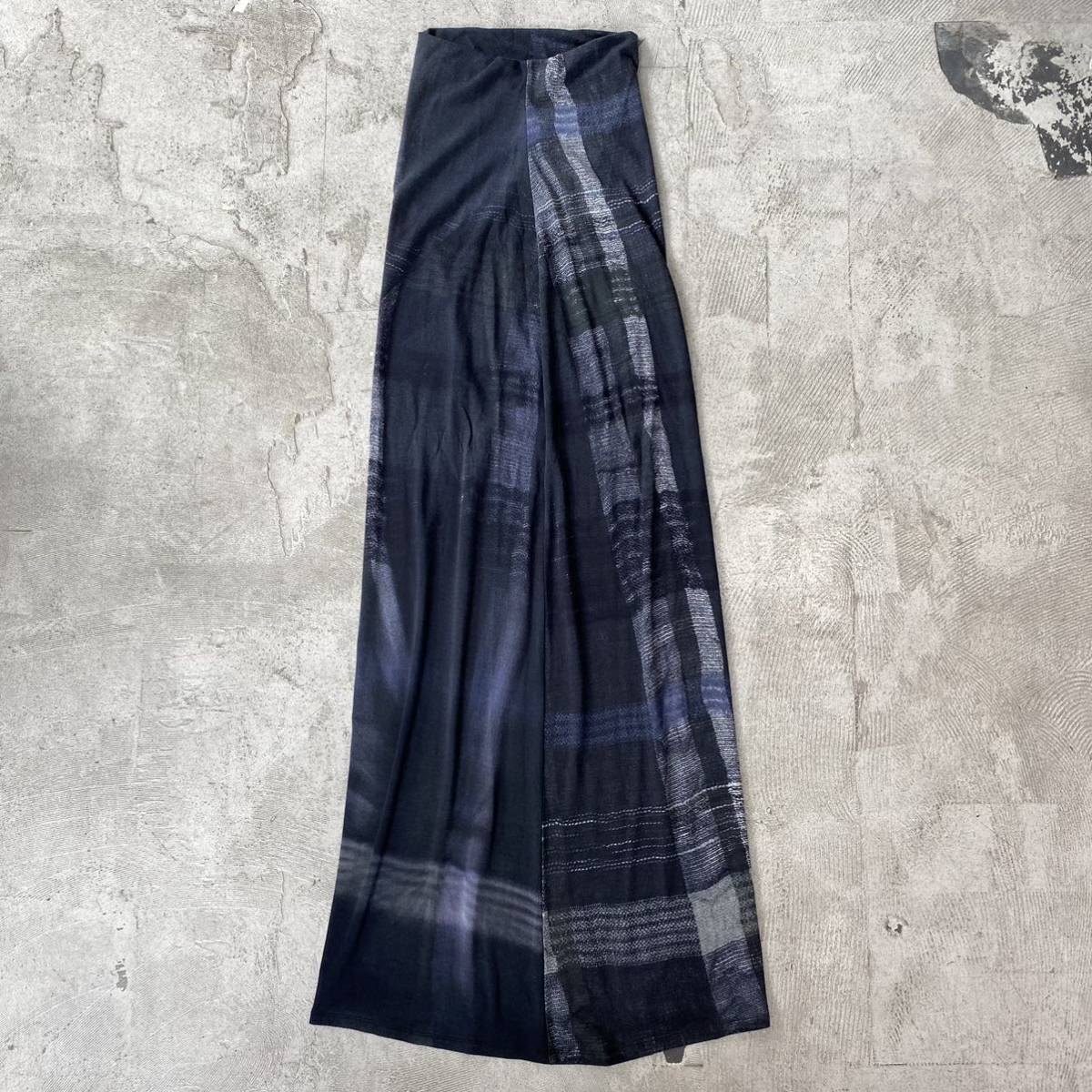 ISSEY MIYAKE イッセイミヤケ プリント レーヨン 95% ポリウレタン 5
