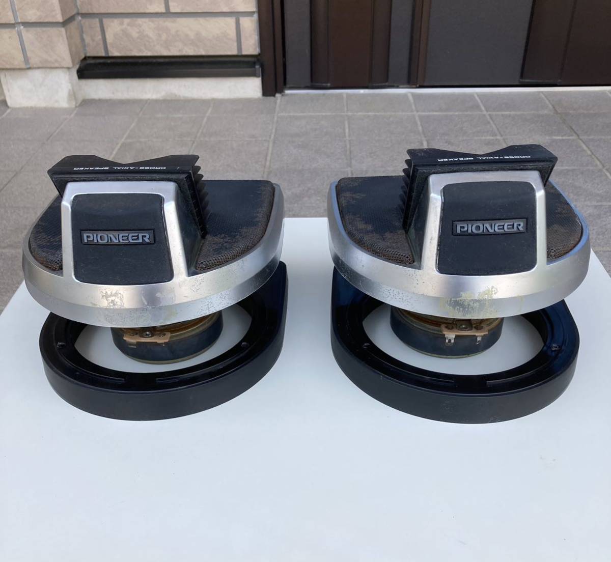 旧車　Pioneer TS-2000 スピーカー 2個セット 旧車 Pioneer TS-2000 スピーカー 2個セット 旧車 Pioneer TS-2000