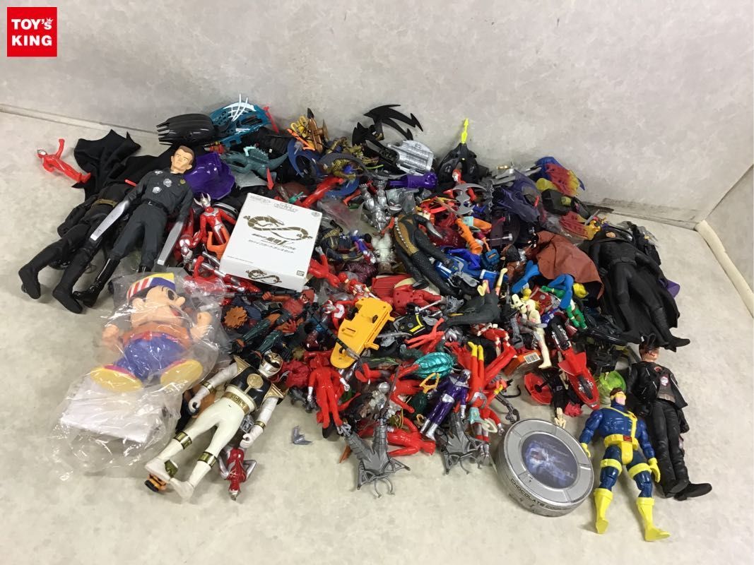 正規品，SALE 1円 同梱不可 ジャンク 仮面ライダー龍騎 Vバックル サバイブカードデッキセット バットマン X-メン サイクロップス他(その他)｜売買されたオークション情報、yahooの商品情報をアーカイブ公 その他