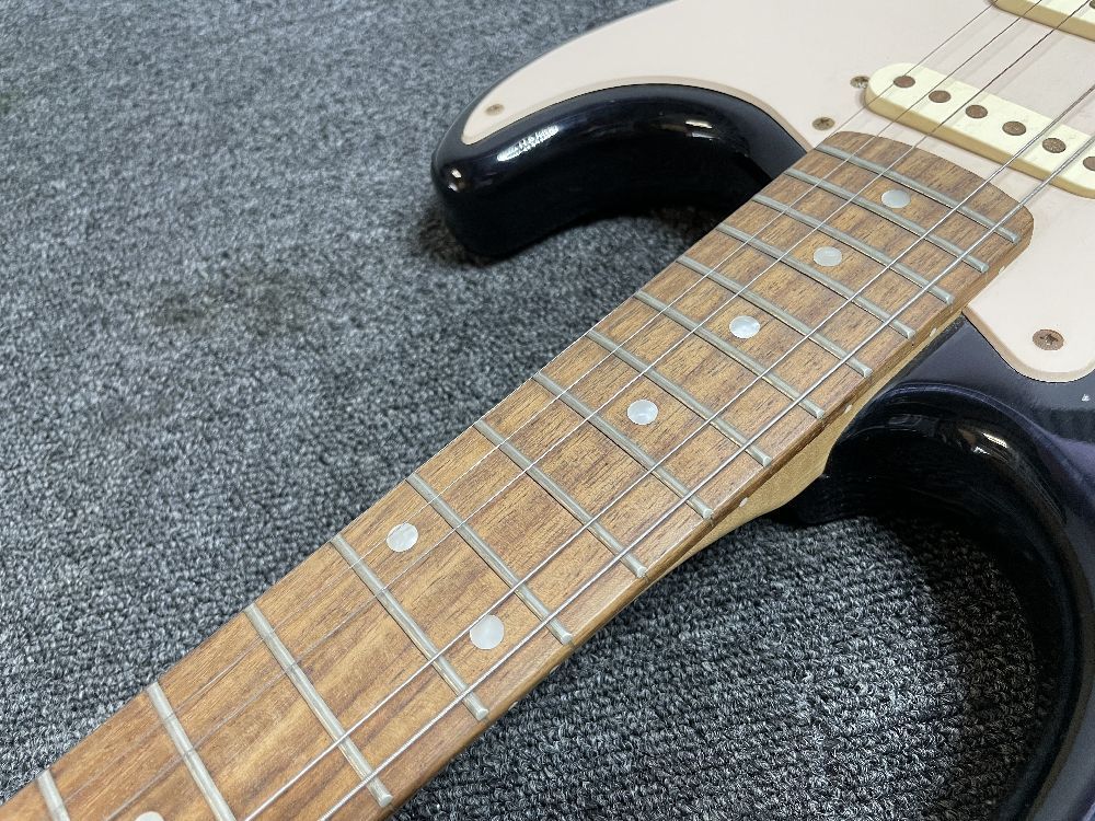 315○〇 Squier by Fender japan STRATOCASTER ストラトキャスター