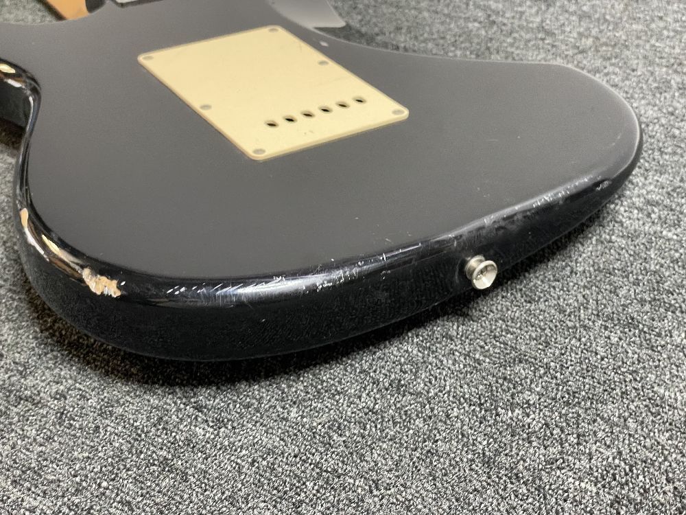 315○〇 Squier by Fender japan STRATOCASTER ストラトキャスター