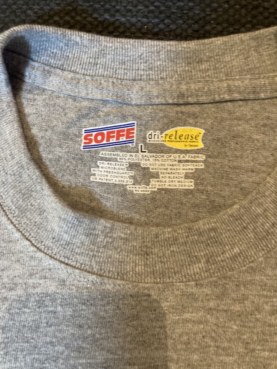 【ワンウォッシュのみ新品同様】ソフィー SOFFE US ARMY Tシャツ サイズL グレー半袖Tシャツ_3