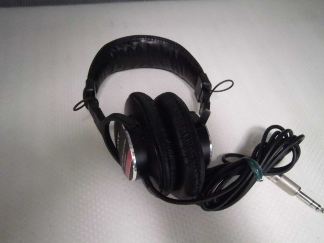 SONY 密閉型スタジオモニターヘッドホン MDR-CD900ST　R音出ず SONY MDR-CD900ST 密閉型スタジオモニターヘッドホン | スタジオモニター プロフェッショナル