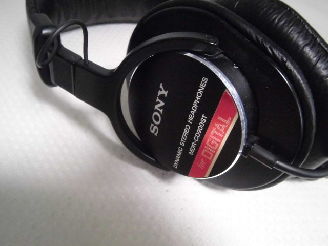 SONY 密閉型スタジオモニターヘッドホン MDR-CD900ST　R音出ず SONY MDR-CD900ST 密閉型スタジオモニターヘッドホン | スタジオモニター プロフェッショナル