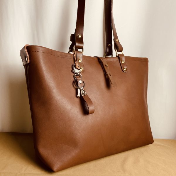 肉厚でしなやかなコンビヌメ革 ブラウン 肩掛けトートバッグ! 自立 A4対応 極厚姫路レザー持ち手 本革 ハンドメイド B2892