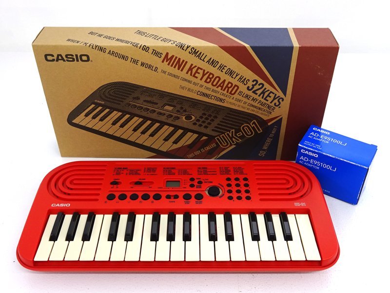 ☆中古☆CASIO（カシオ）ミニキーボード UK-01 レッド（32ミニ鍵盤/100