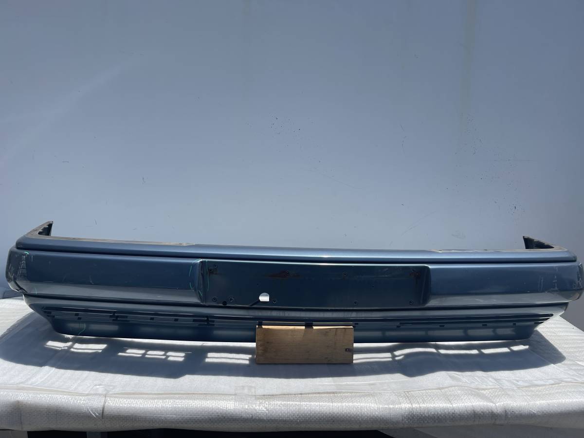 W124 フロントバンパー 完全ジャンク品