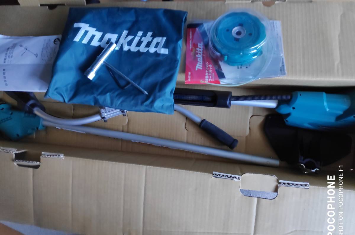 中古 マキタ makita 充電式草刈機 MUR143 （本体のみ、充電器 