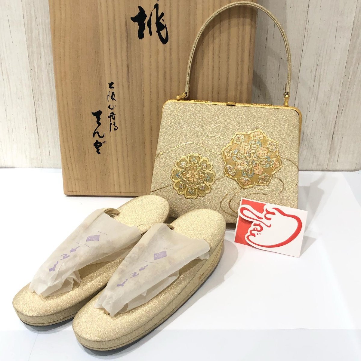 HOT，人気 大阪心斎橋 てんぐ 草履 刺繍 金銀糸 バッグ 2点 和装 セット ハンドバッグ(女性和服、着物)｜売買されたオークション情報、yahooの商品情報をアーカイブ公開 - オークファン その他