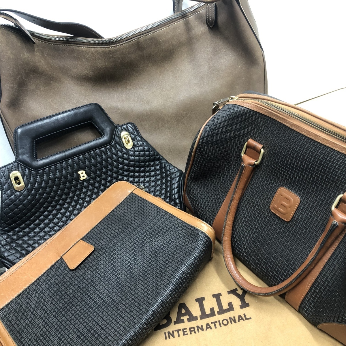○BALLY バリー 【お得な4点セット】 ボストンバッグ ショルダーバッグ 
