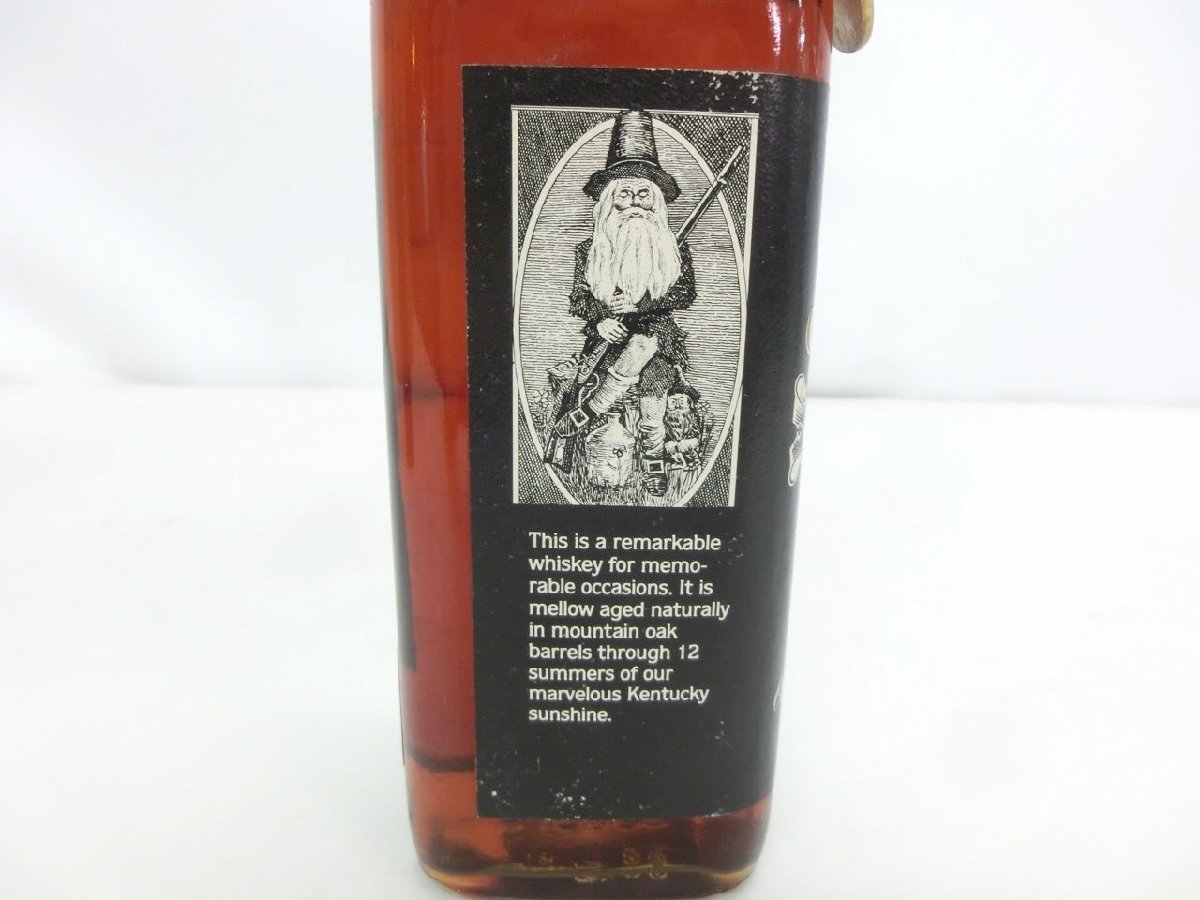 Old Rip 12 Years Old Handmade Bourbon空き瓶 Old Rip 12 Years Old Handmade Bourbon空き瓶 Old Rip Van