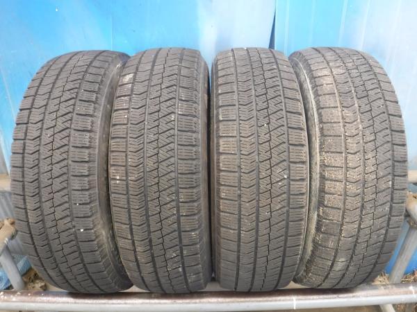 送料無料○8～8.5分山 17年 4本 ブリヂストン 185/65R15 VRX2 15