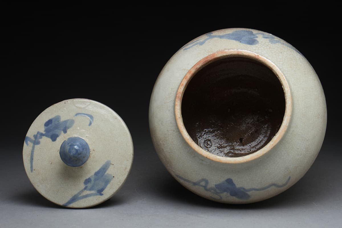 ED115 朝鮮古美術 李朝 白磁染付花文蓋付壺 高18.4cm 重1.2kg・李朝染