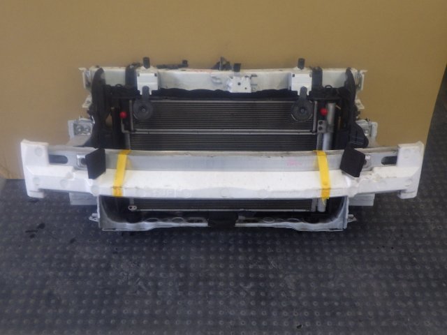 【数量限定，新品】 現車取外 トヨタ H24 ZVW41W プリウス&alpha; ラジエーターコアサポート バンパーホースメント付 Y20096 S1F(フロント)｜売買されたオークション情報、yahooの商品情報をアーカイブ公開 - オークファ トヨタ用