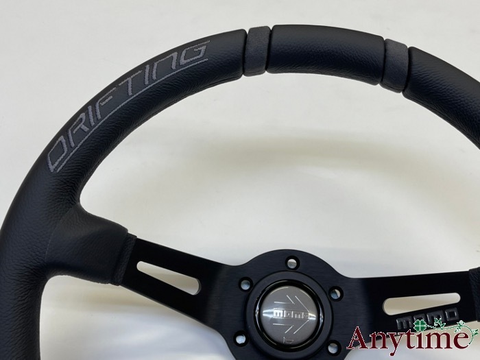 正規輸入品 MOMO DRIFTING/ドリフティング 33パイ ブラックスポーク・ブラックステッチ ドリフティング ステアリング MOMO 直輸入品MOMO アジャストスペーサー付 ステアリングMOMO