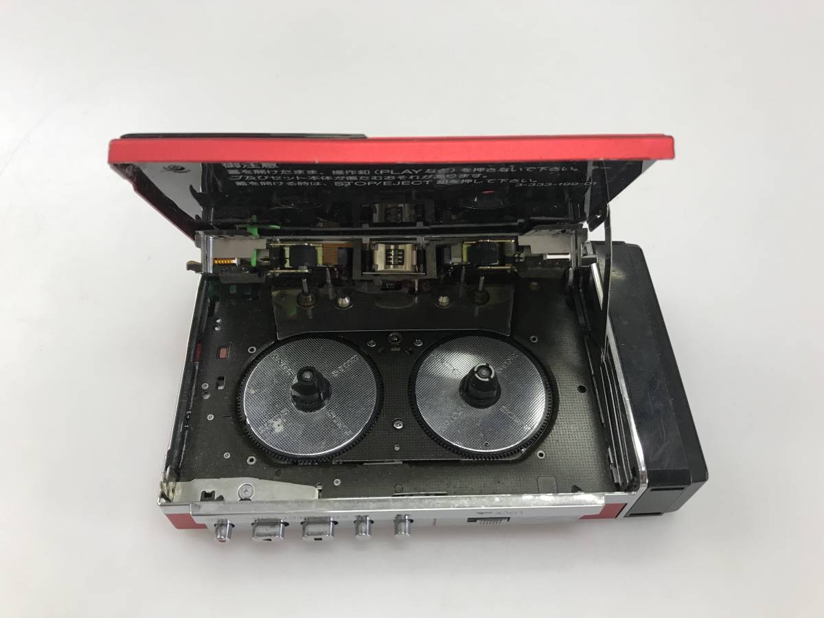 脈様 昭和レトロSONYカセットウォークマンWM-F202現状品⁄ジャンク