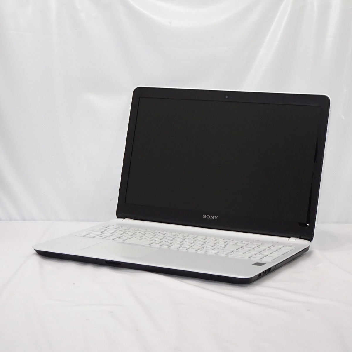VAIO | SONY Core Fit SVF1531GBJ⁄Corei3-4005U⁄HDD不良⁄OSなし⁄