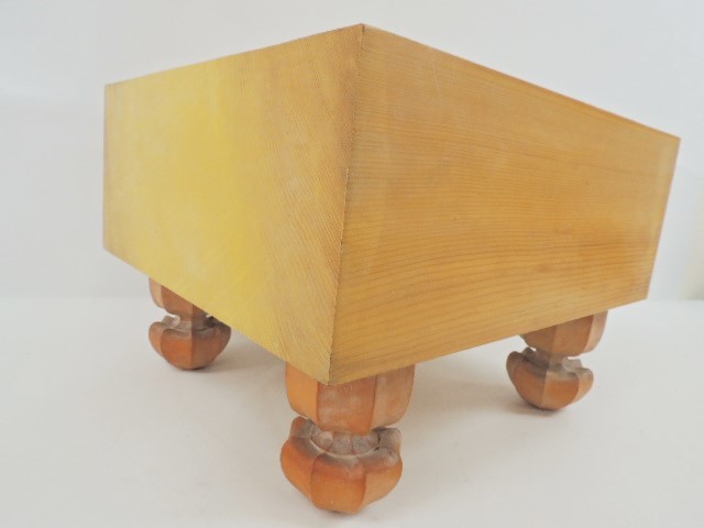 美品本榧 碁盤 脚付 へそ付 厚み約17.5cm 柾目 囲碁 囲碁