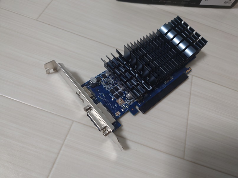 送料無料！ASUS GeForce GT1030搭載 GT1030-SL-2G-BRK グラフィックス