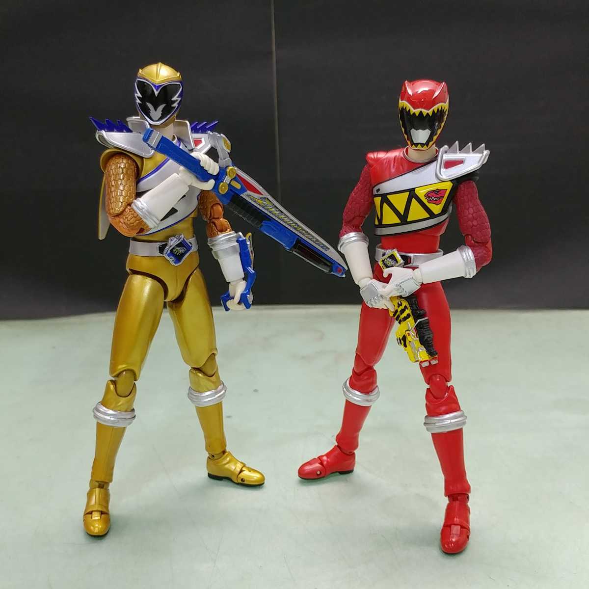 獣電戦隊キョウリュウジャー | S.H.フィギュアーツ キョウリュウレッド 