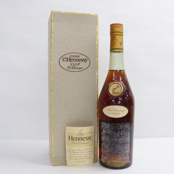 Hennessy（ヘネシー）VSOP スリムボトル 40％ 700ml ※ラベル剥がれ
