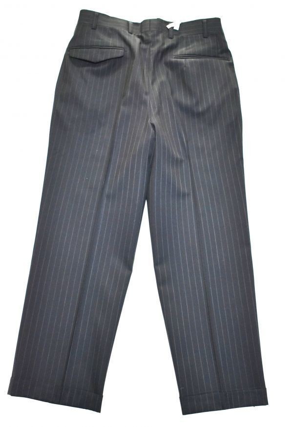 Paul Stuart × NIKKEI THE MAGAZINE MODELトロピカルストライプスーツ magazine掲載GLOBAL Nikkei 品格と快適性が融合したビジネス SUIT 極上シルク混生地ネイビー 極美品☆ポールスチュアート×ロロピアーナ社 0 MEN'S チェンジ