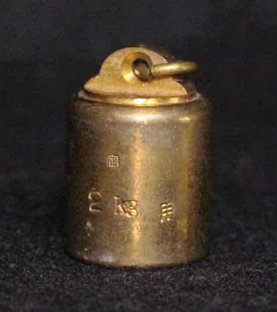 古民芸 おもり 錘 分銅 3.6cm 2Kg用 大阪 118g 大阪 真鍮製 黄銅 重り 天秤 竿ばかり 金属工芸 文鎮 置物 old ...