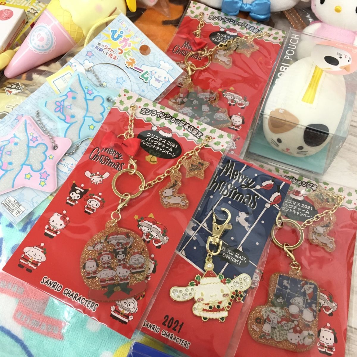キャラクターグッズ サンリオ ディズニー すみっコぐらし等 キーホルダー ぬいぐるみ など 140サイズ箱 約6 まとめ売り P2469 その他 売買されたオークション情報 Yahooの商品情報をアーカイブ公開 オークファン Aucfan Com