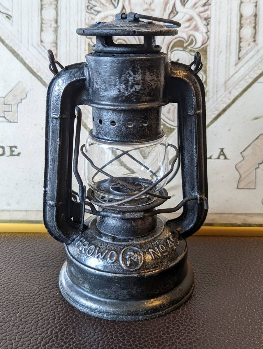 Frowo 45 犬と花 1937年-1943年 / Feuerhand atom 75 同サイズ