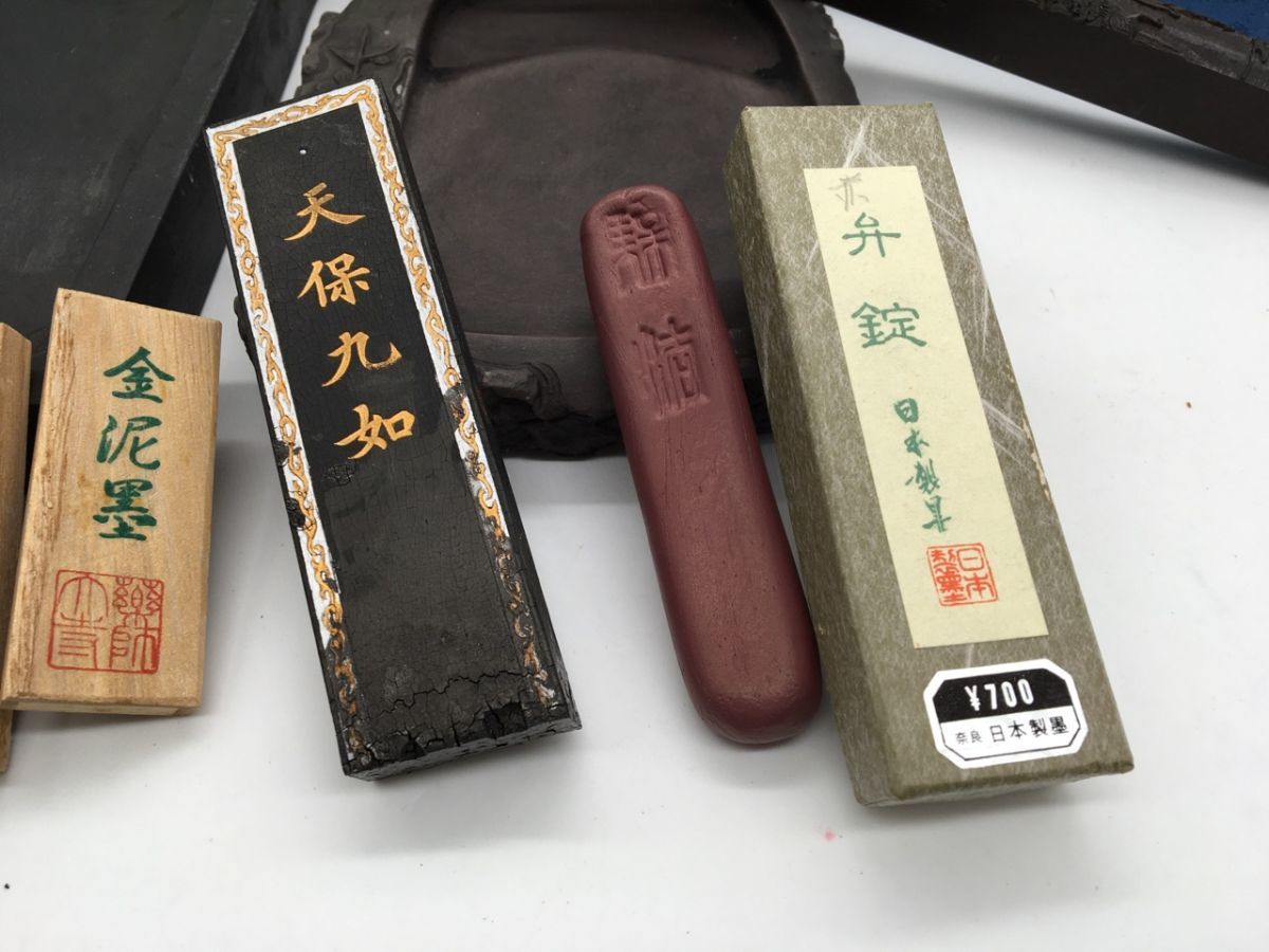 0703-428M⑥14796 書道 道具 硯 すずり 文鎮 墨 中国墨 まとめ 金泥墨 香煙(硯箱、文箱)|売買されたオークション情報 ...