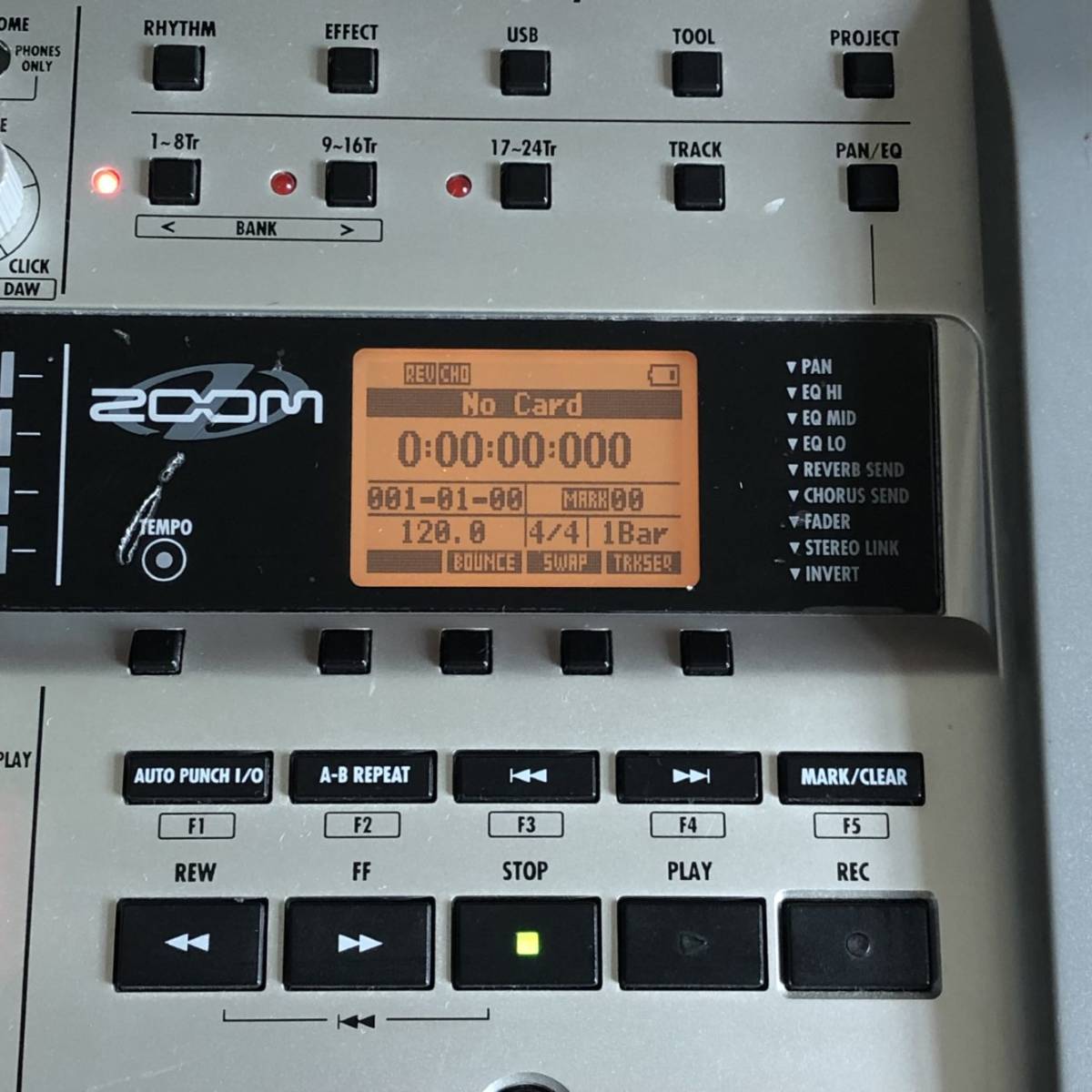 ZOOM R24 マルチトラックレコーダー 動作未確認 ジャンク ZOOM