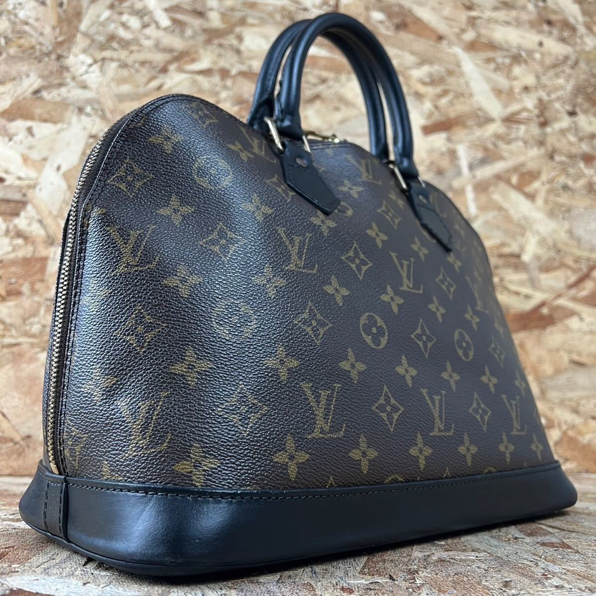 美品】LOUIS VUITTON ルイヴィトン モノグラム アルマ ハンドバッグ 腕 