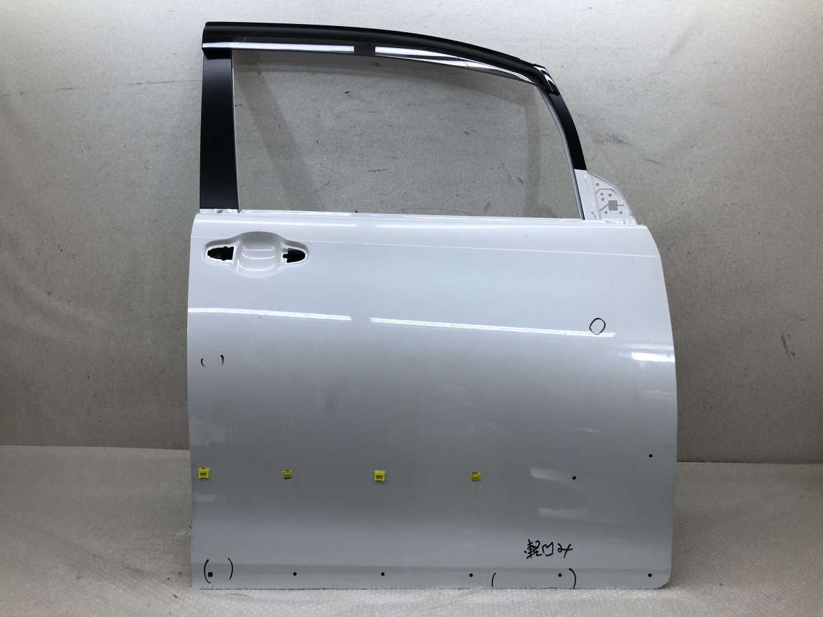 割れ無し　9-10枚スレ跡　トヨタ ZRR80 ZRR85 ZWR80 後期　右 純正 ノア ヴォクシー トヨタ ZRR80 ZRR85 クルマ情報 トヨタTOYOTA 70