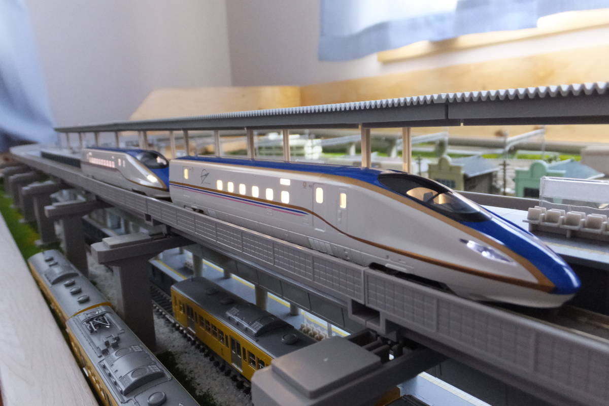 TOMIX 限定品 JR E7系上越新幹線(朱鷺色)セット 限定品】 JR E7系 上越新幹線 (朱鷺色) セット (12両セット) (鉄道模型